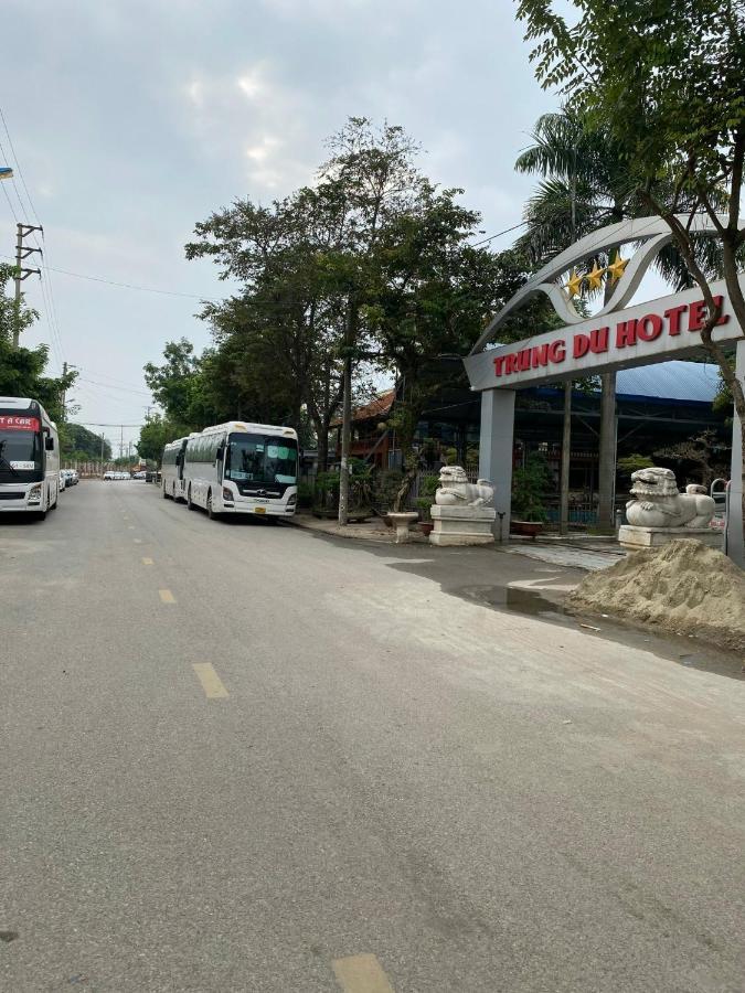 Trung Du Hotel Vinh Yen エクステリア 写真