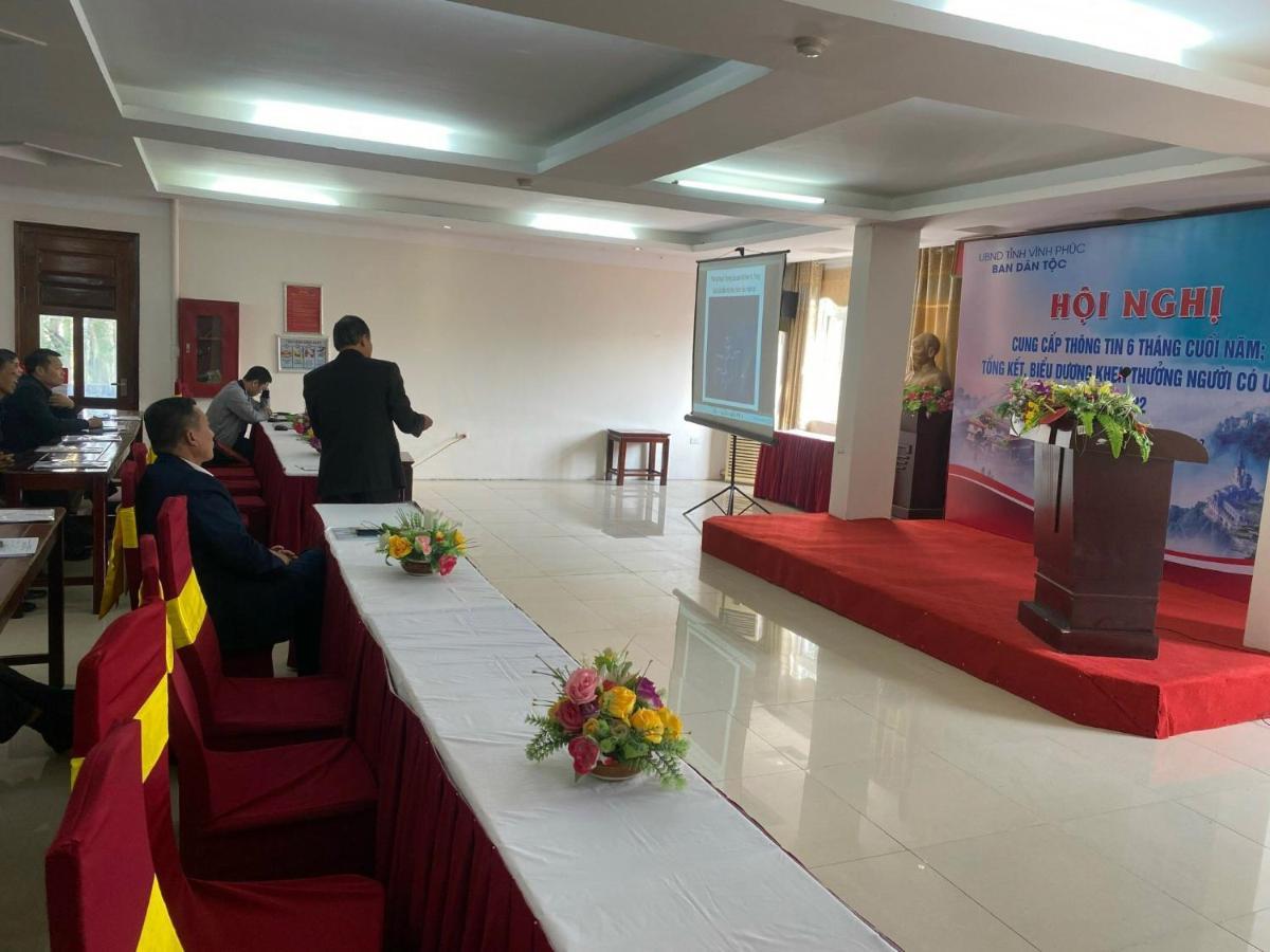 Trung Du Hotel Vinh Yen エクステリア 写真