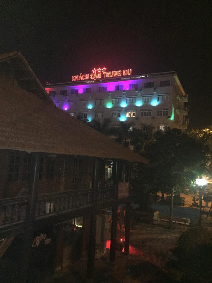 Trung Du Hotel Vinh Yen エクステリア 写真